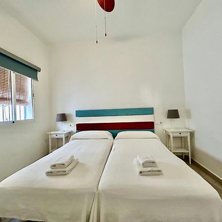 Acogedor Apt 8Pax 4Bdr 2Bth- Cozyhomesevilla2 מראה חיצוני תמונה