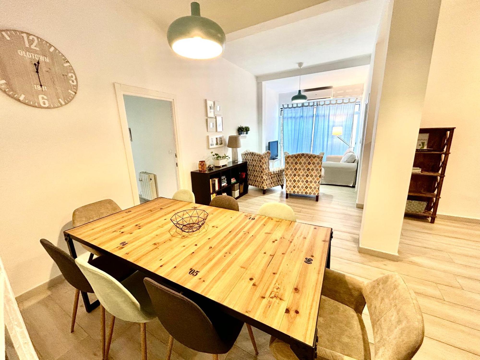 Acogedor Apt 8Pax 4Bdr 2Bth- Cozyhomesevilla2 מראה חיצוני תמונה