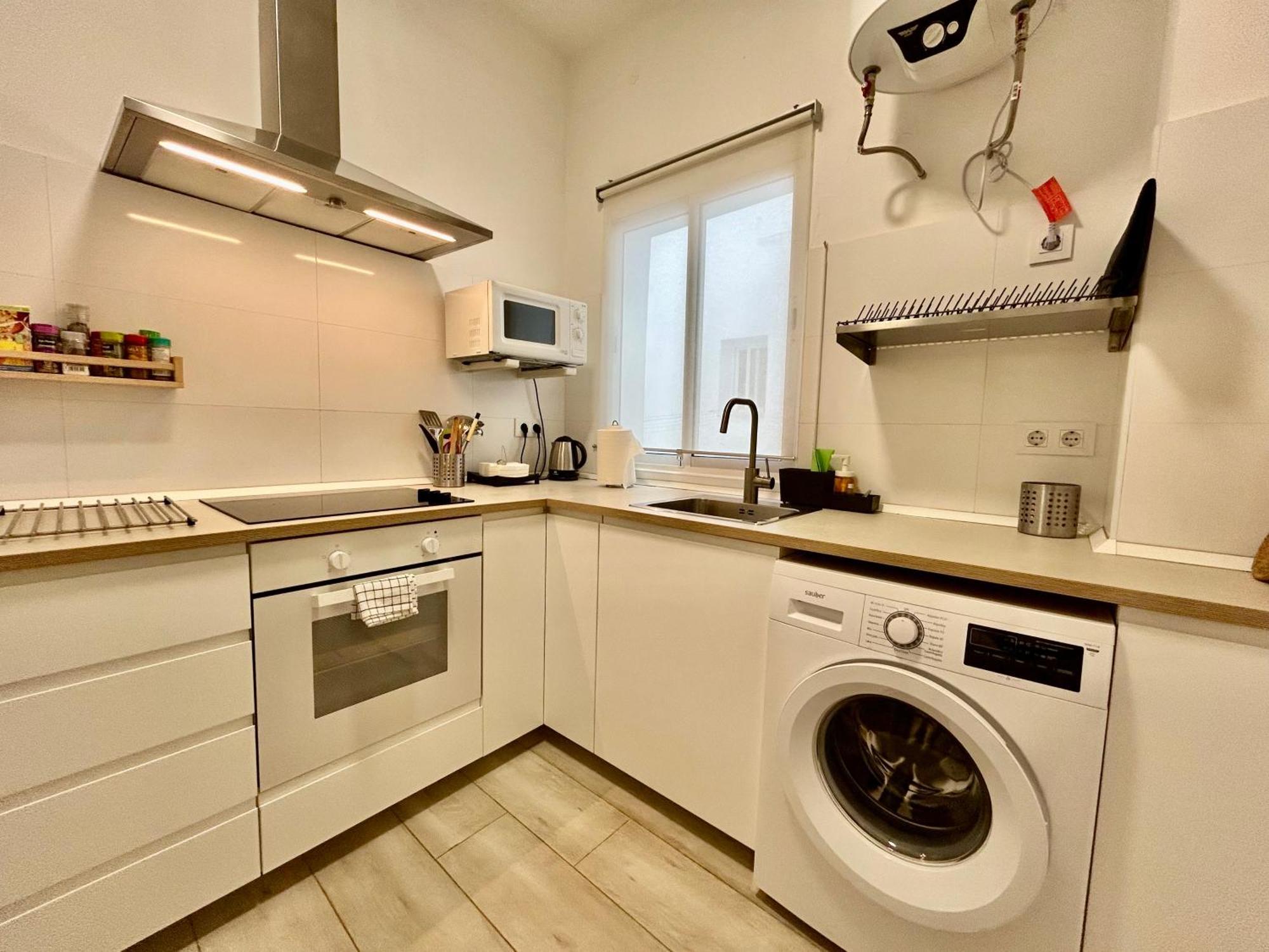 Acogedor Apt 8Pax 4Bdr 2Bth- Cozyhomesevilla2 מראה חיצוני תמונה