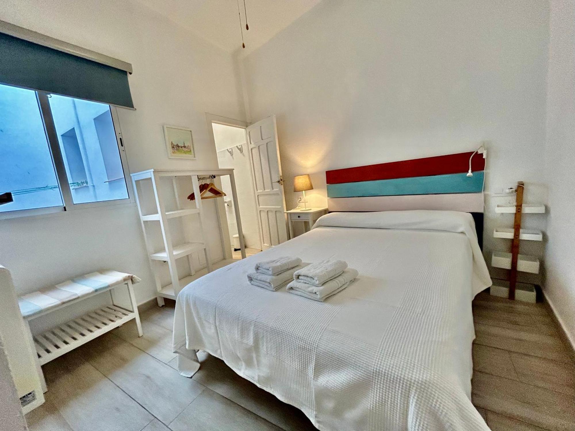 Acogedor Apt 8Pax 4Bdr 2Bth- Cozyhomesevilla2 מראה חיצוני תמונה