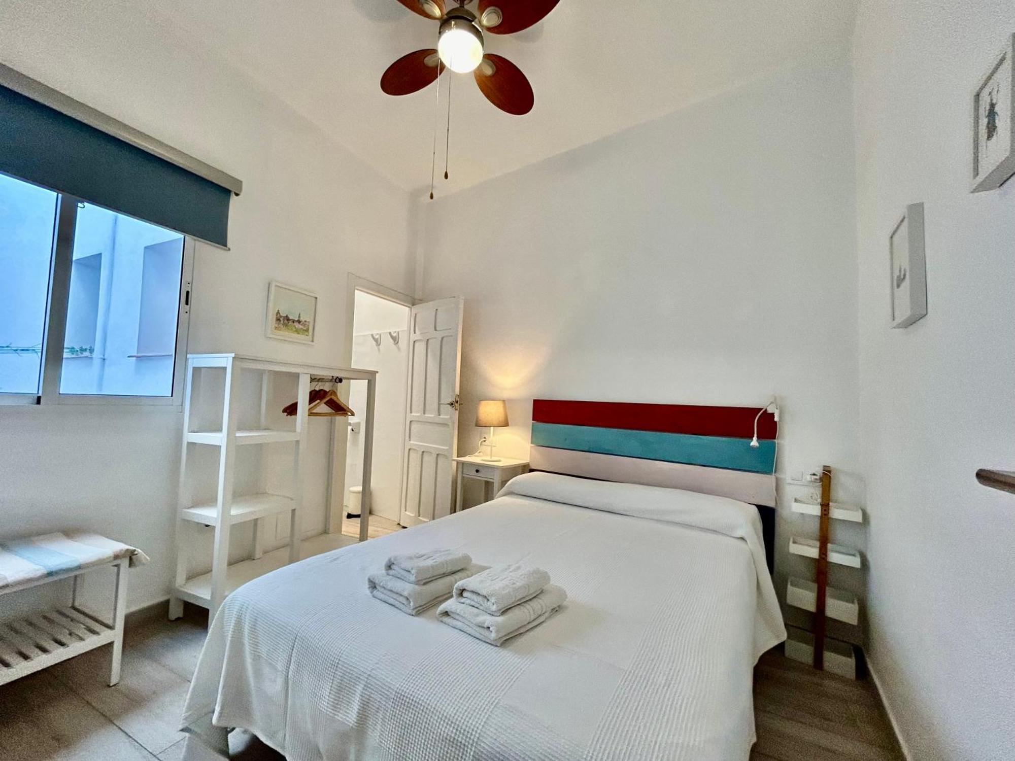 Acogedor Apt 8Pax 4Bdr 2Bth- Cozyhomesevilla2 מראה חיצוני תמונה