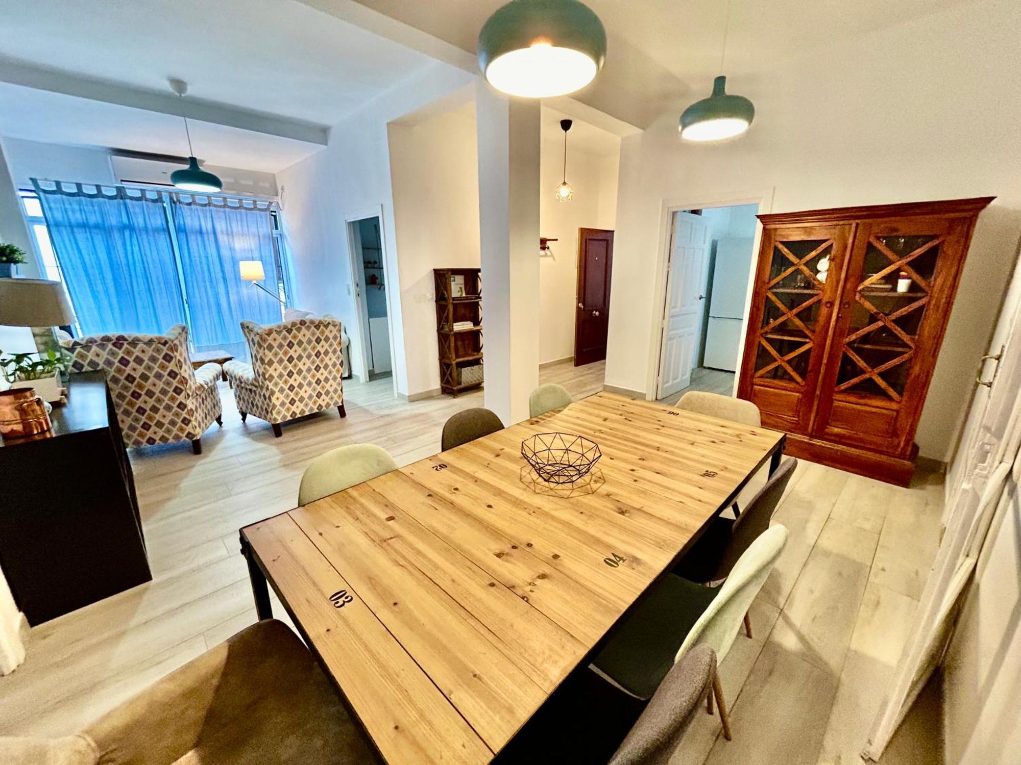 Acogedor Apt 8Pax 4Bdr 2Bth- Cozyhomesevilla2 מראה חיצוני תמונה
